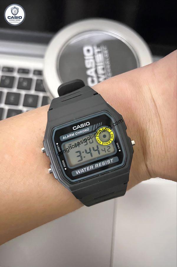 Casio 38.2 × 33.2 mm Unisex F-94WA-8DG 3 CASIO-F-94WA-8DG-2